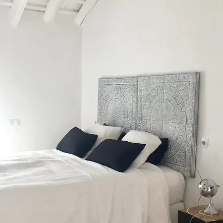 Nyaraló Unique Townhouse With Rooftop Pool Estepona